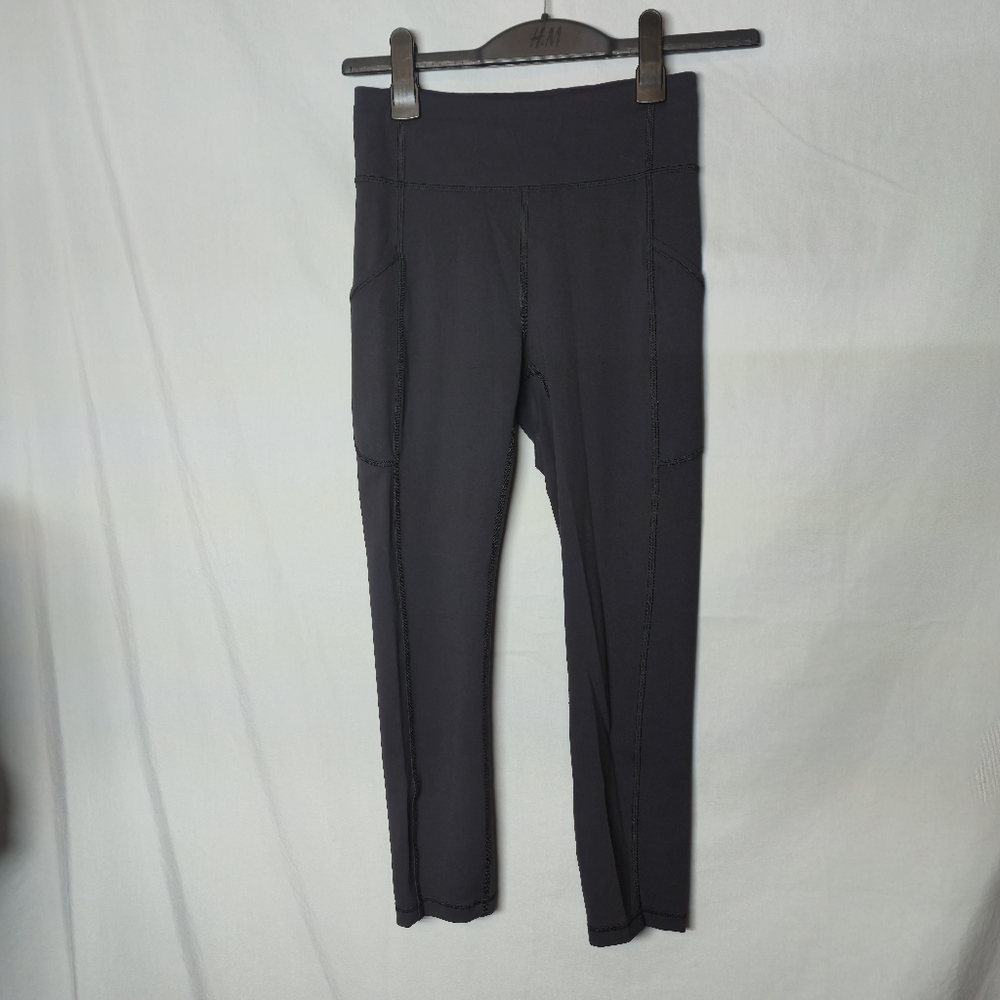 Lululemon Invigorate High Rise Crop 23" Pants Size 6